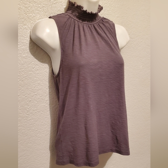 Nation LTD Mauve Sleeveless Smocked Mock Neck Stretch Knit Top Size XS - Picture 3 of 7